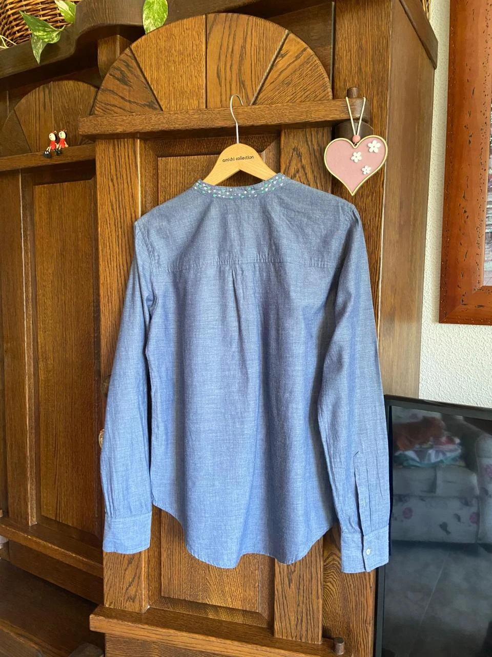 Blusa azul estilo vaquero con cuello mao y lentejuelas. Benetton. Talla S – photo 5